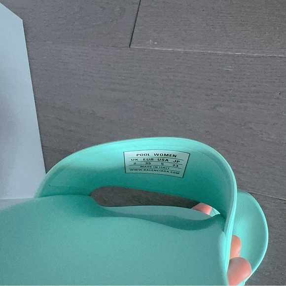 Balenciaga pool slides - Picture 3 of 4